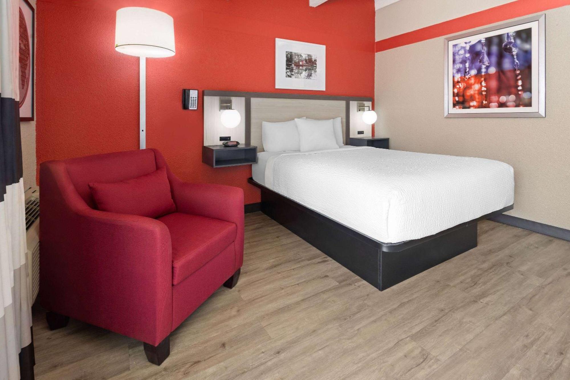 Hotel Ramada By Wyndham Parsippany Extérieur photo